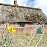 Prázdninový dům Iivari - 1-5km From The Sea By Interhome Fanø