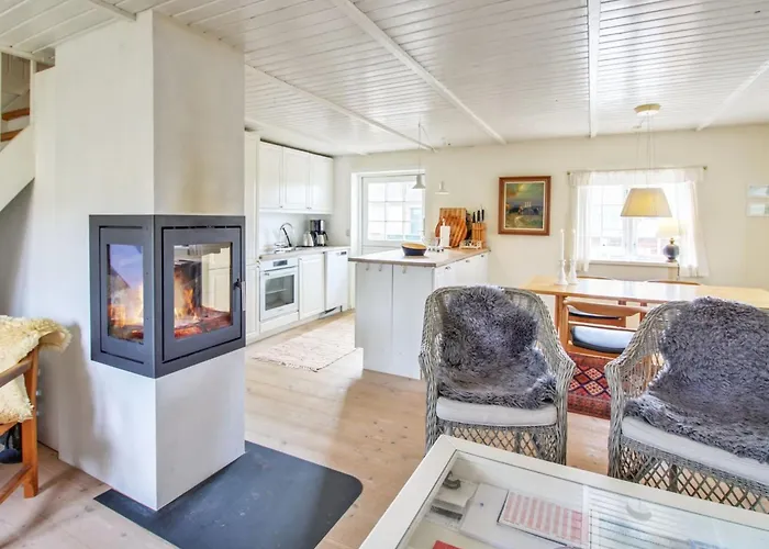 Dom wakacyjny Iivari - 1-5km From The Sea By Interhome